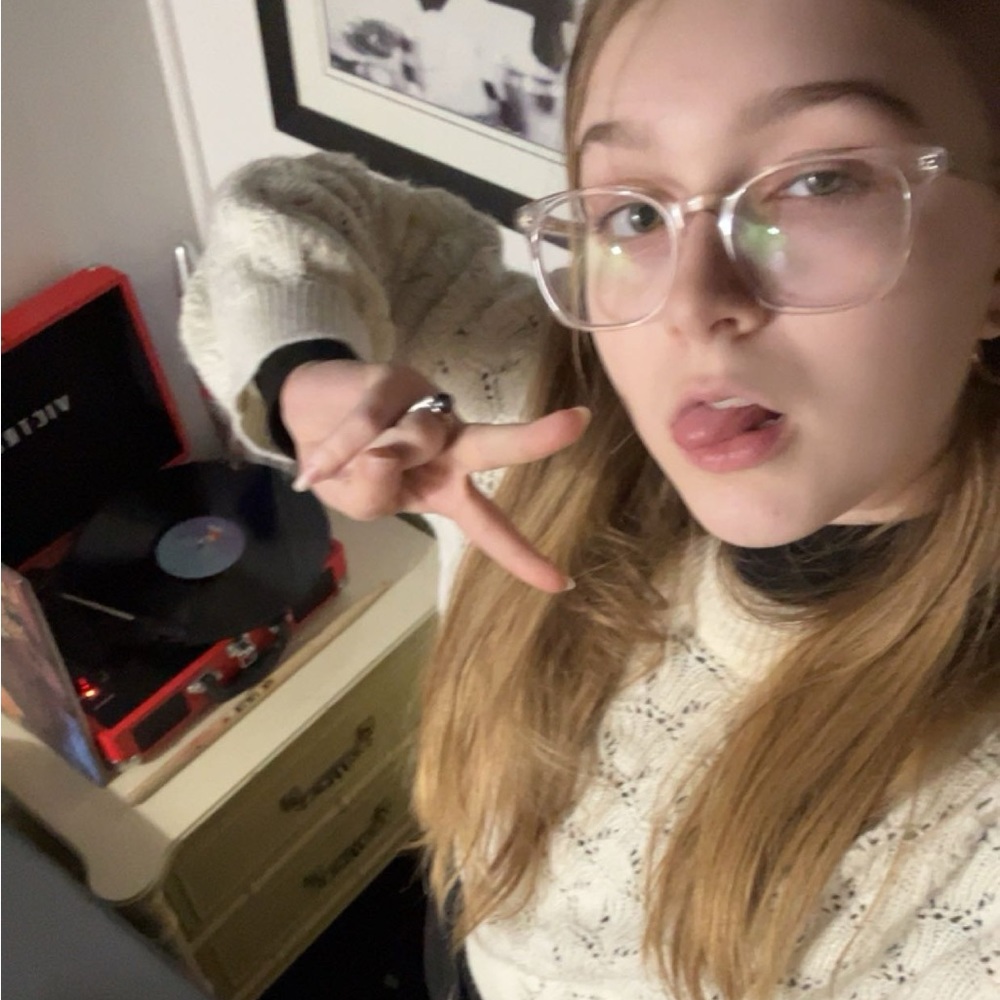 Meet your Posher, Rori